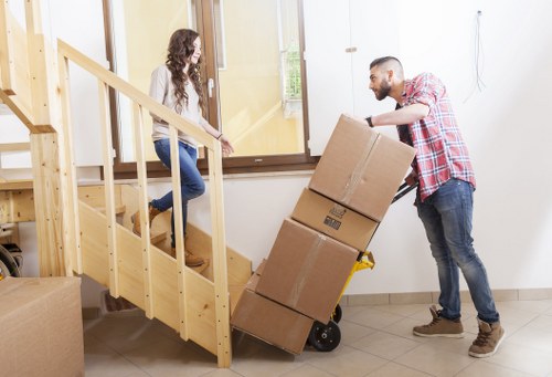 Flexible self storage options for homes and businesses in Brent